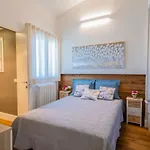 Oltrarno Lily Suite